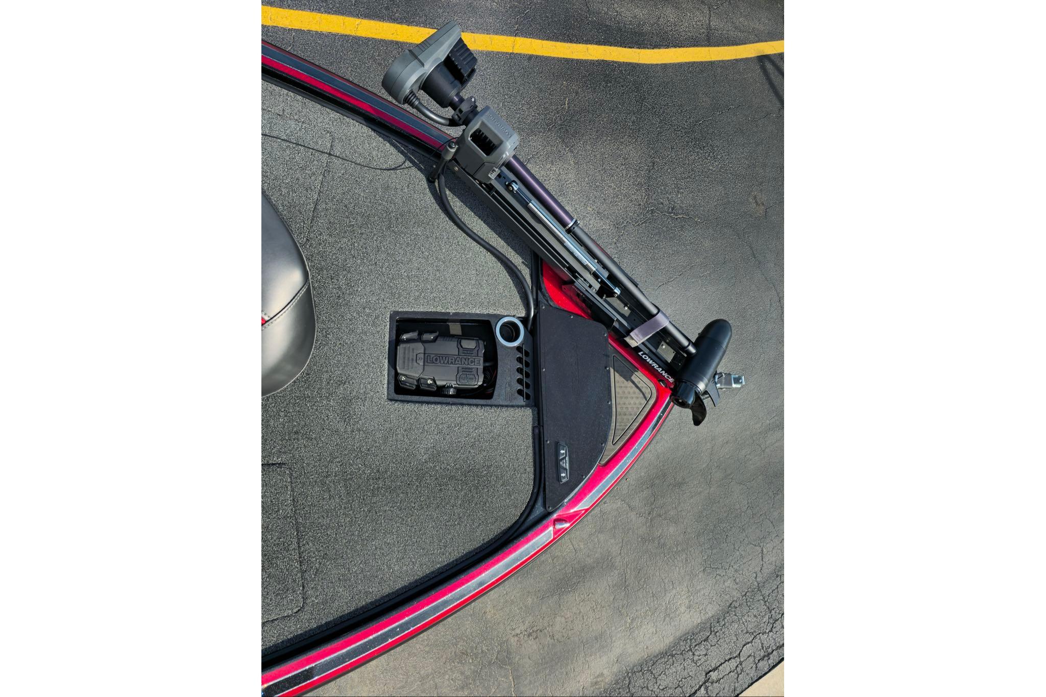 2024 Nitro Z19 boat deck with trolling motor and Lowrance electronics.