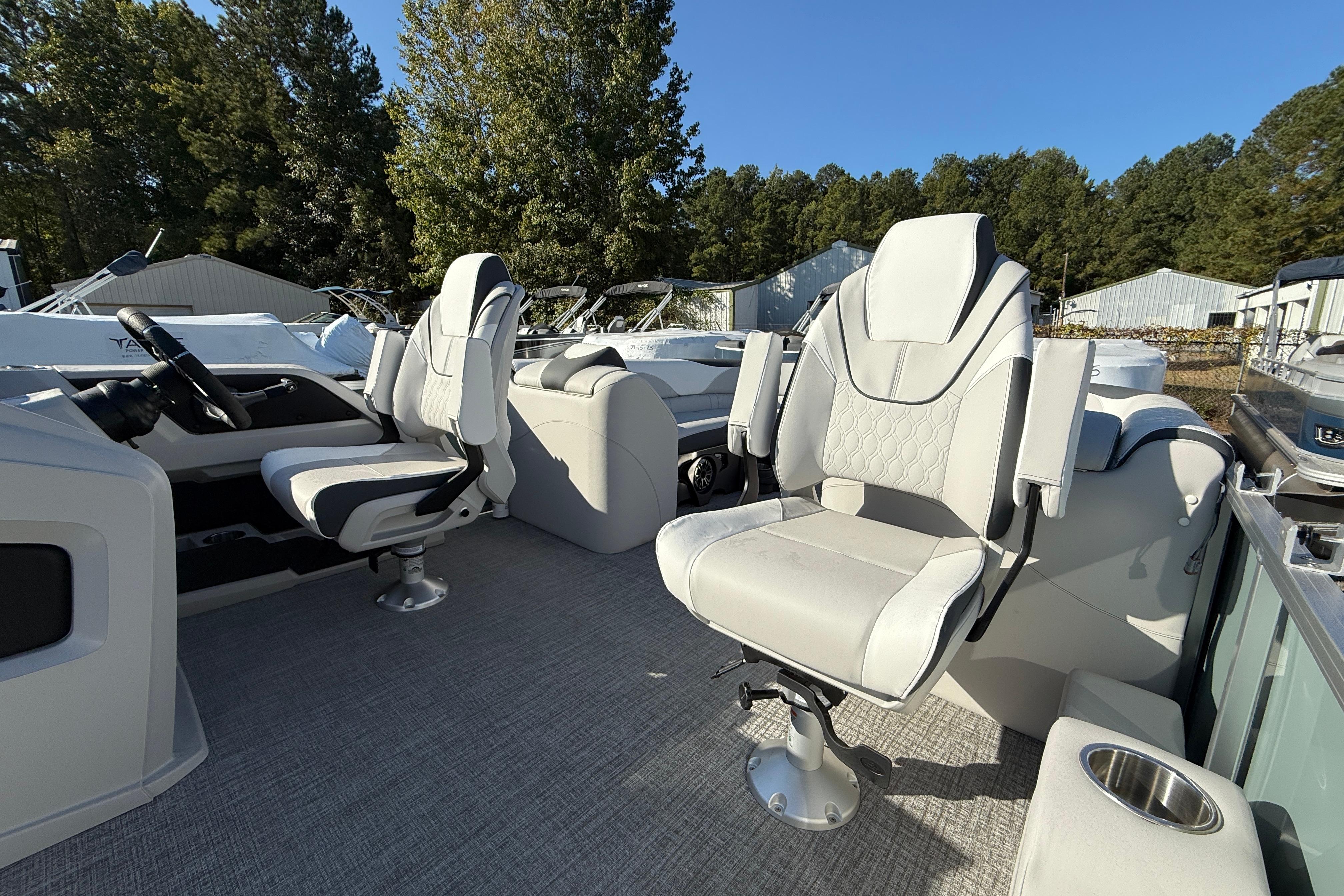 2026 Tahoe Pontoon LTZ Quad Lounger with luxurious seating and modern design.