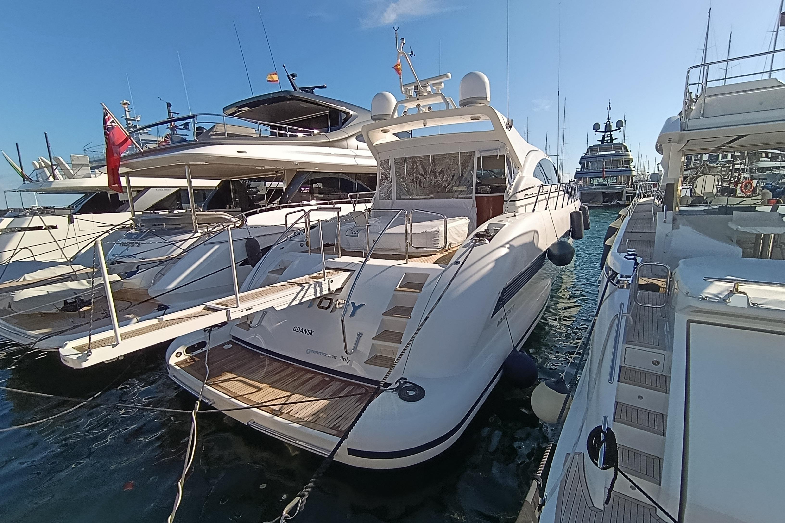 2001 Mangusta 72