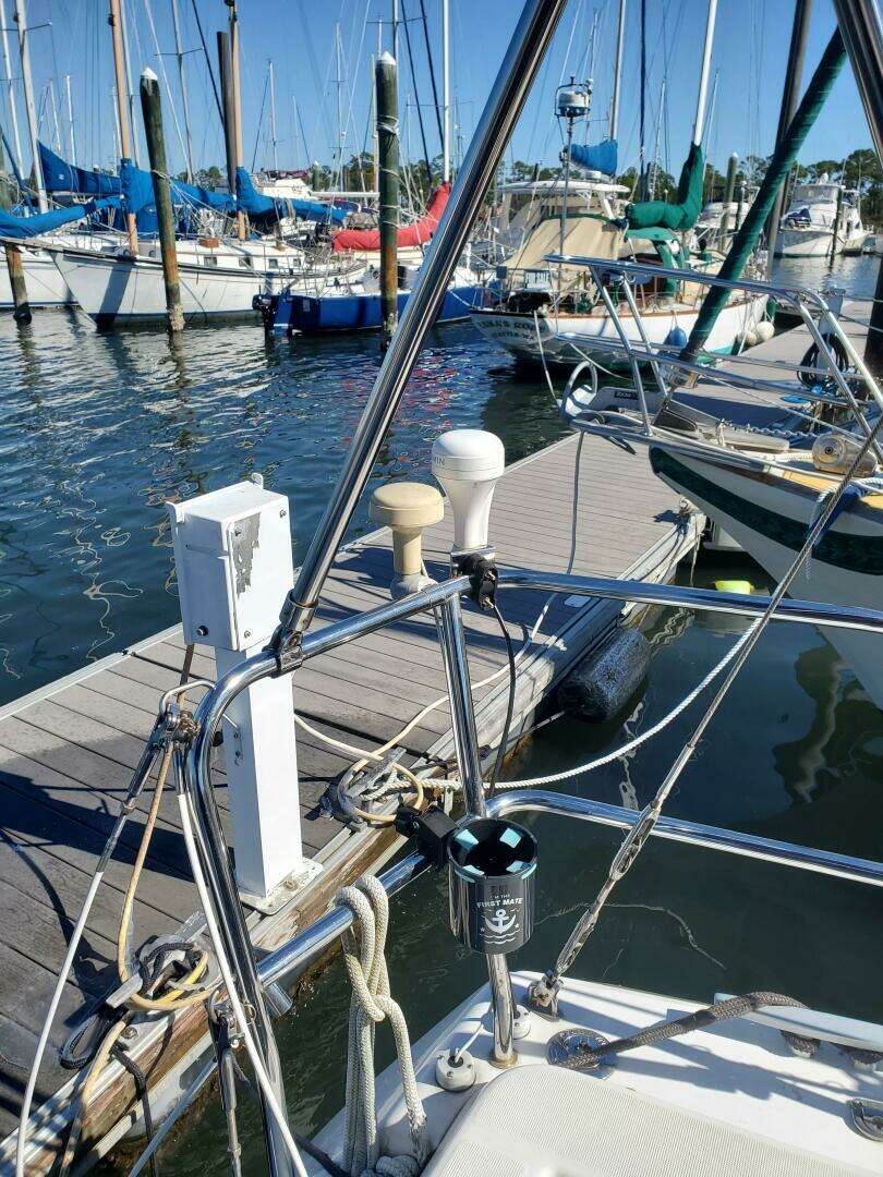 2011 Beneteau Oceanis 34 - Image 17