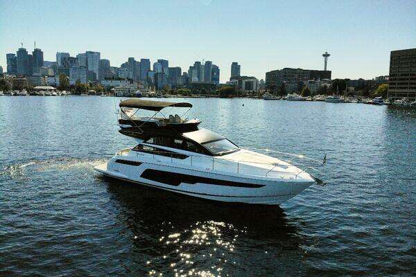 2025 Fairline Squadron 50