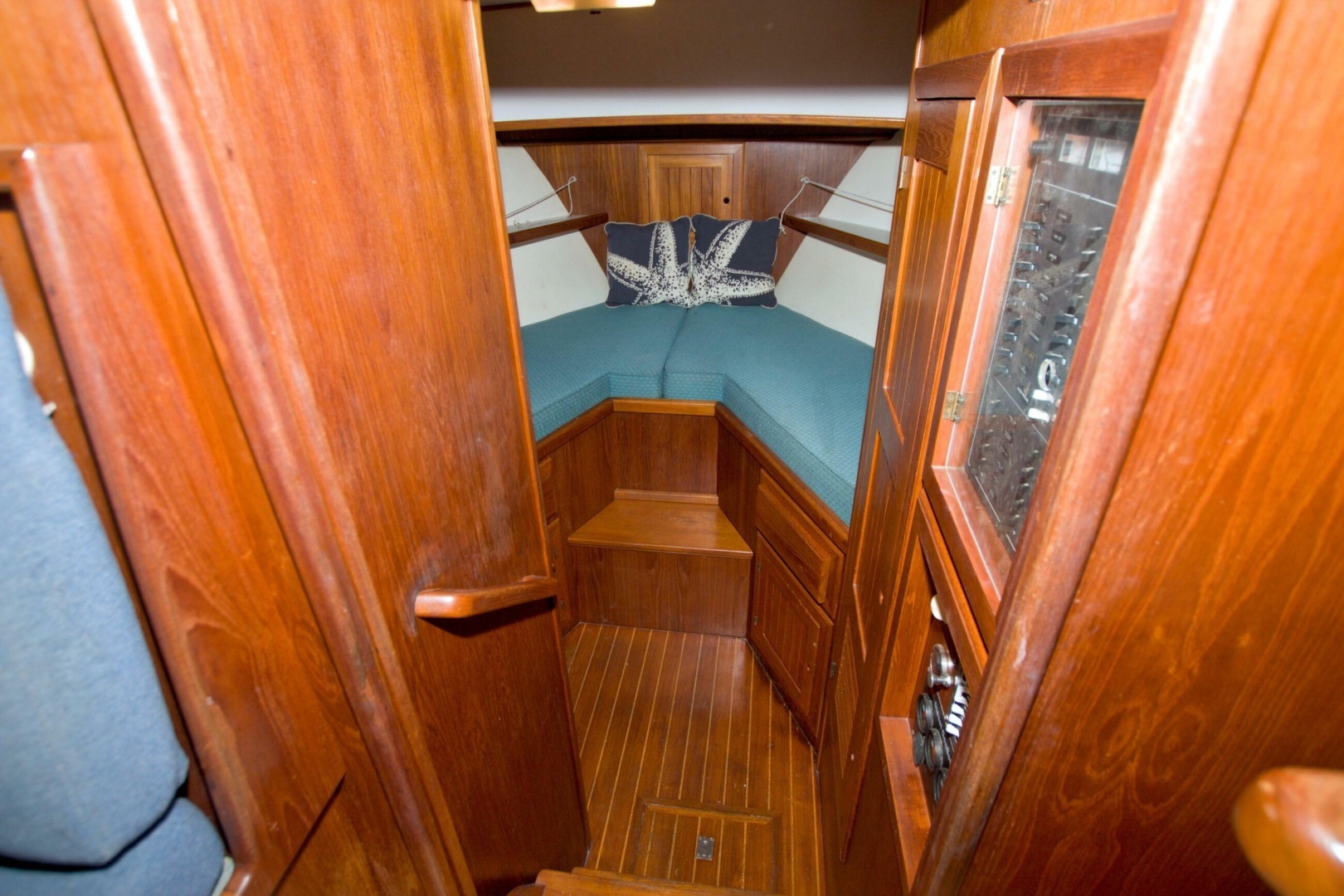 1999 Monk 36 Trawler - Image 39