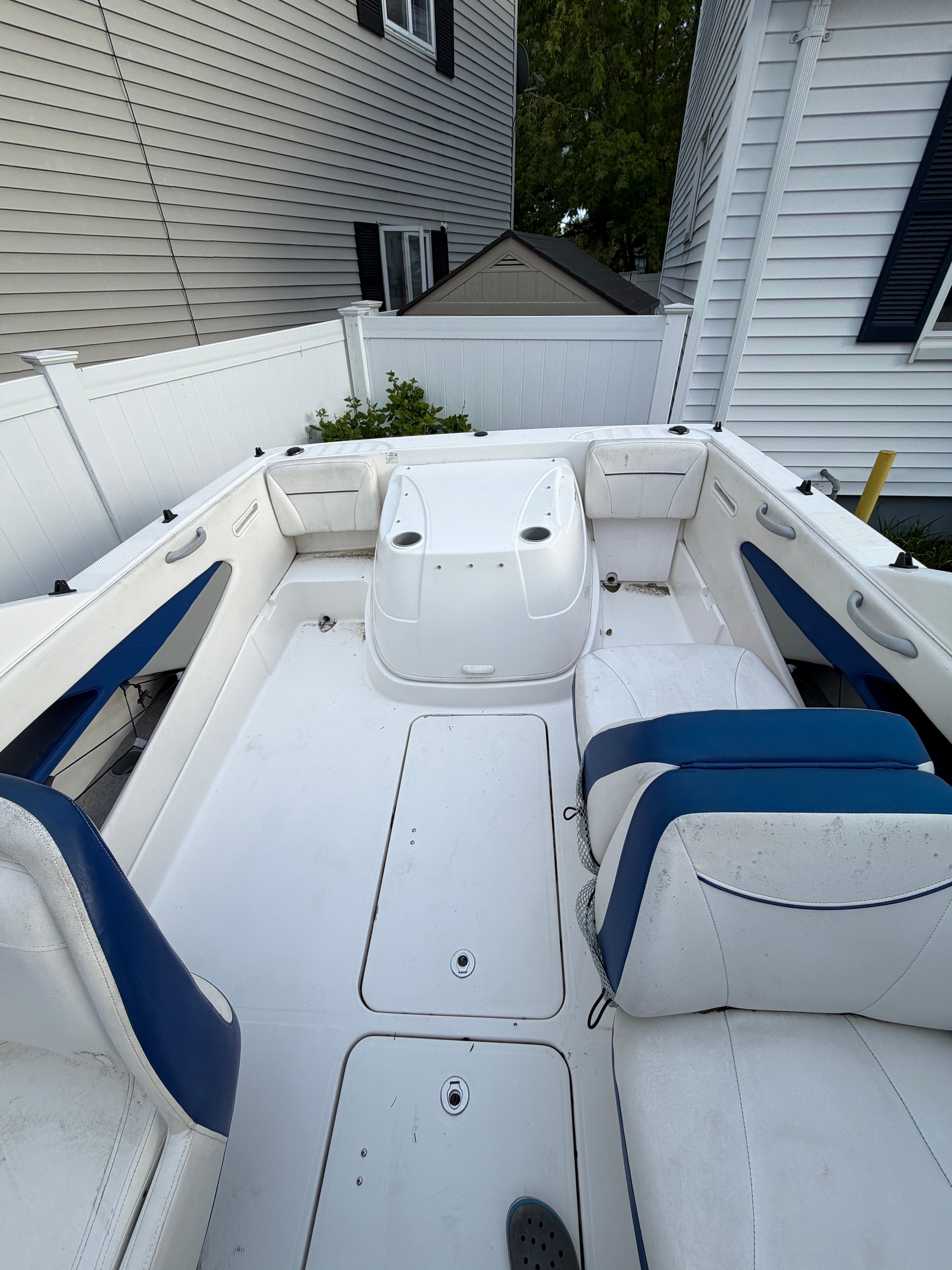 2012 Bayliner 192 Discovery Cuddy - 6