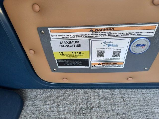 2025 Avalon Aura 2185 Quad Lounge Triple Tube - 12
