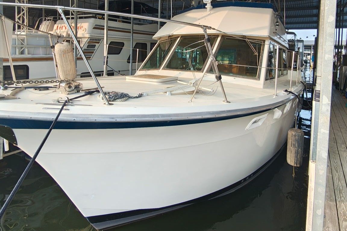 1976 Hatteras 38 Double Cabin