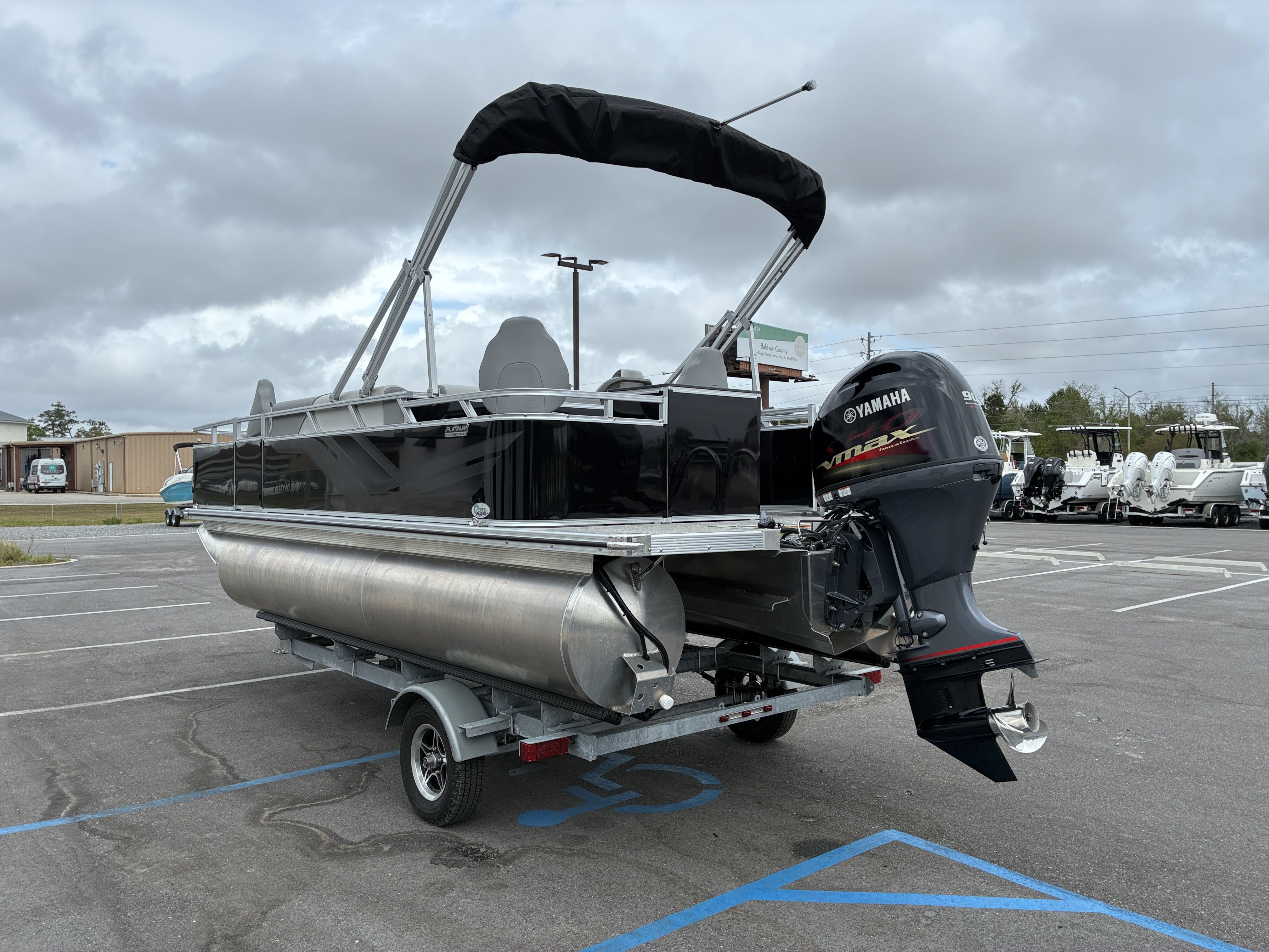 2026 Avalon Venture Quad Fish - 19' - 3