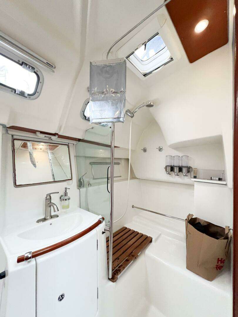 2007 Beneteau 373 - Image 47