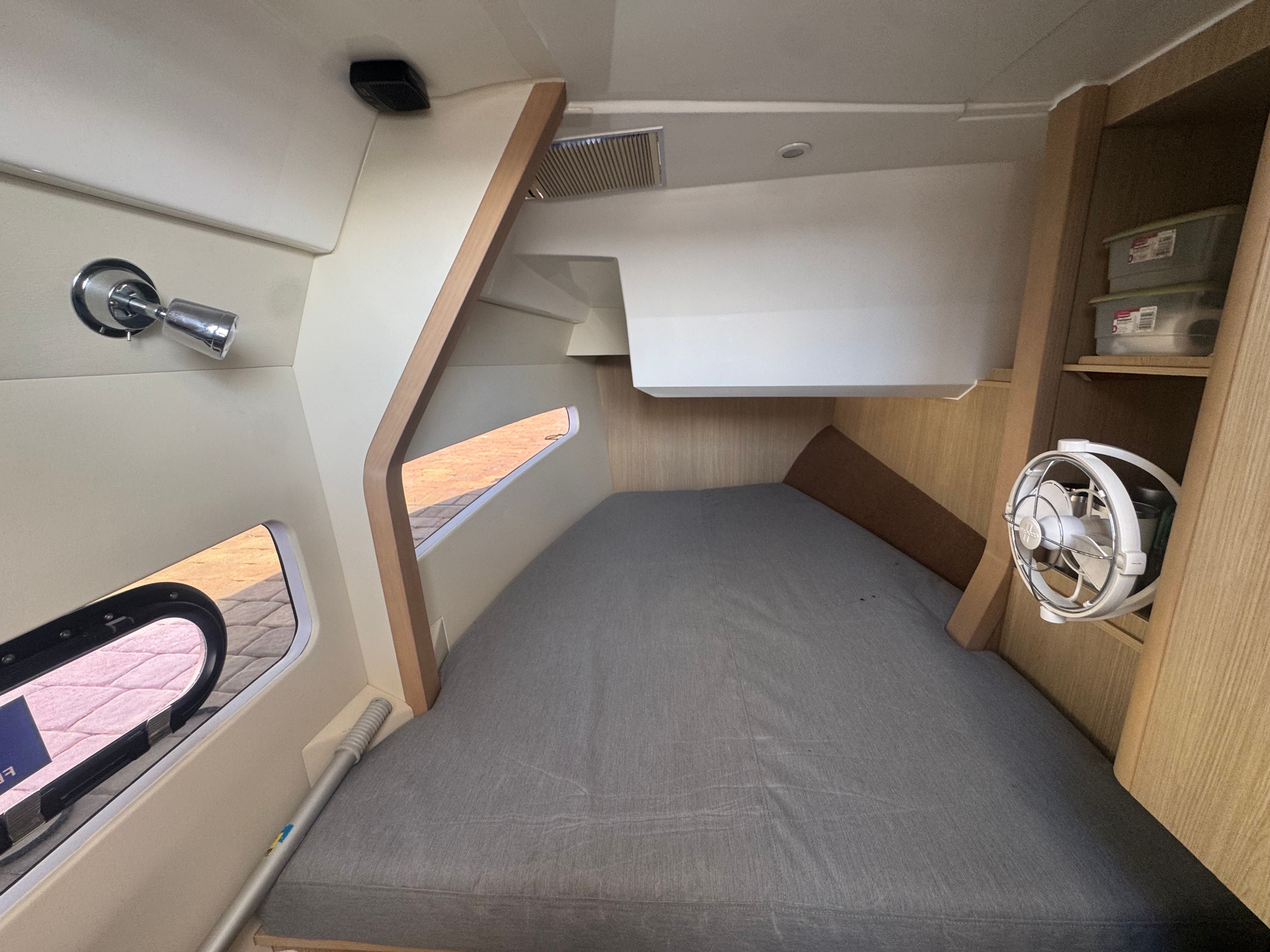 2024 Aquila 32 Sport - 23