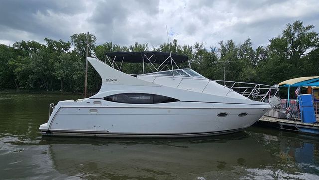 1999 Carver 350 Mariner - 2