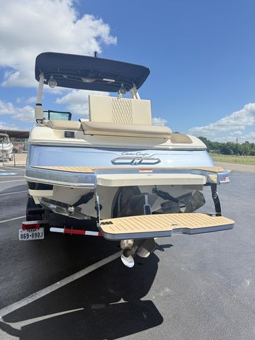 2026 Chris-Craft Bowrider Sportster WALKTHROUGH WINDSHIELD LUXURY B - 44