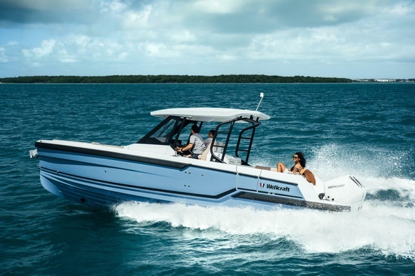 2027 Wellcraft 28 T-Top