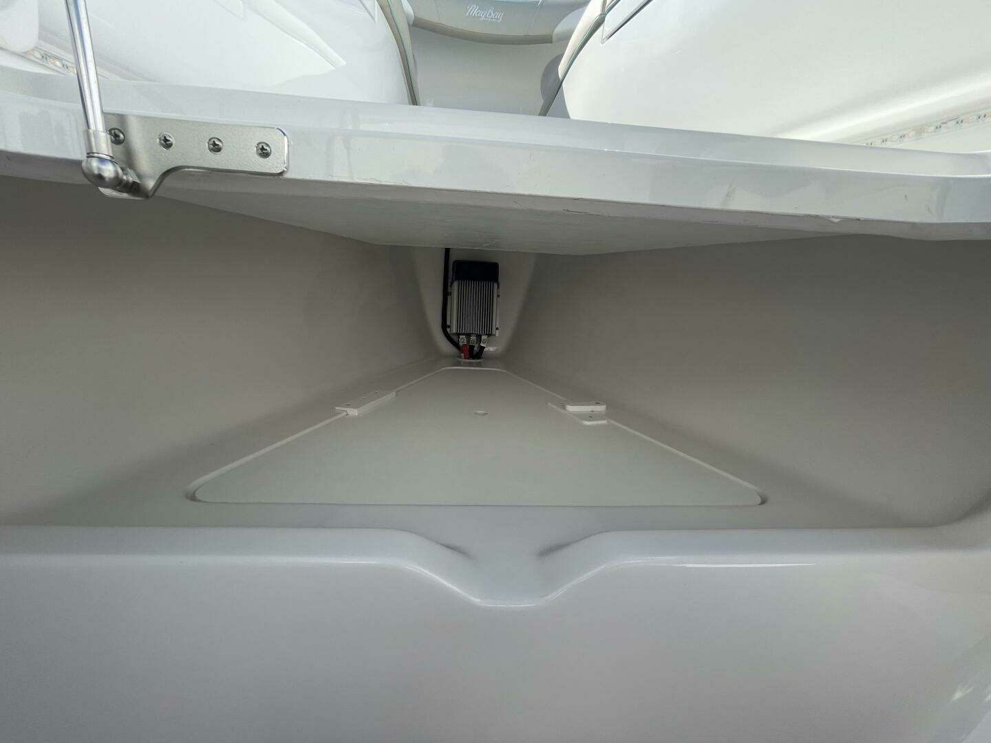 2026 Mag Bay 43 Center Console - Image 79