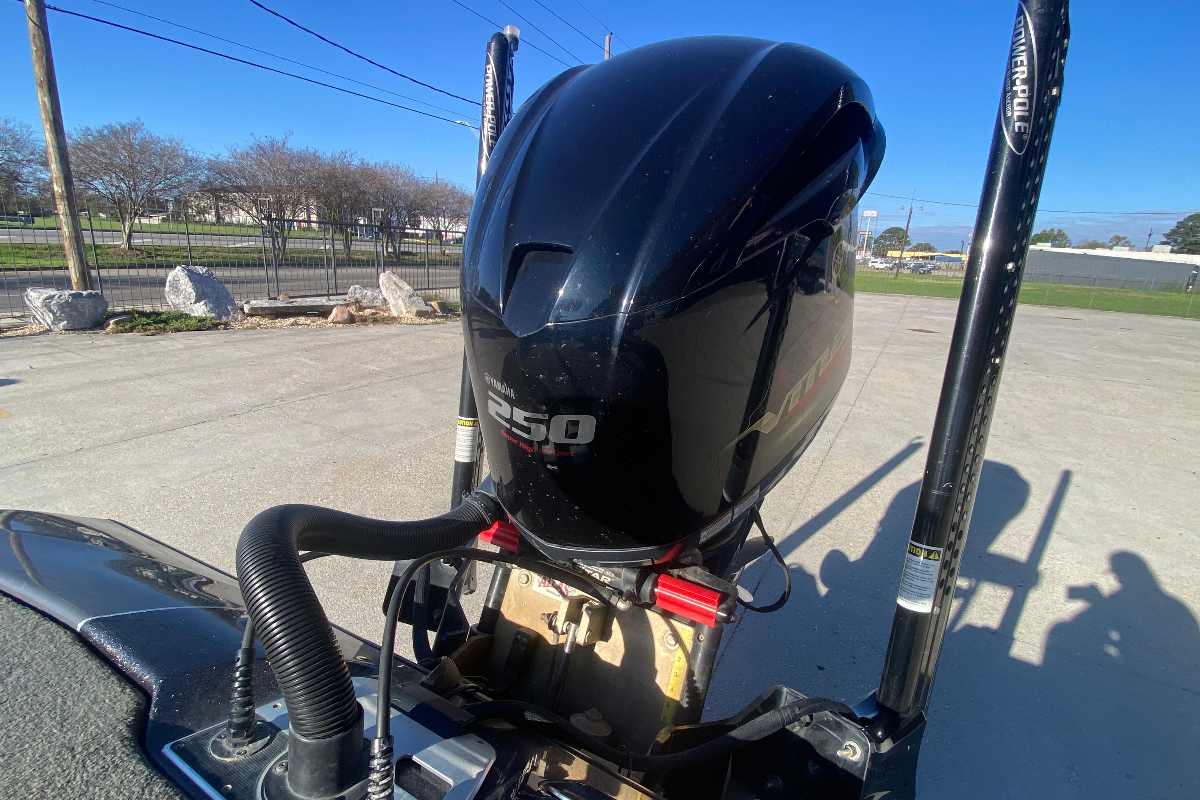 2020 Skeeter FXR20 Limited with Yamaha 250 engine and Power-Pole anchors.