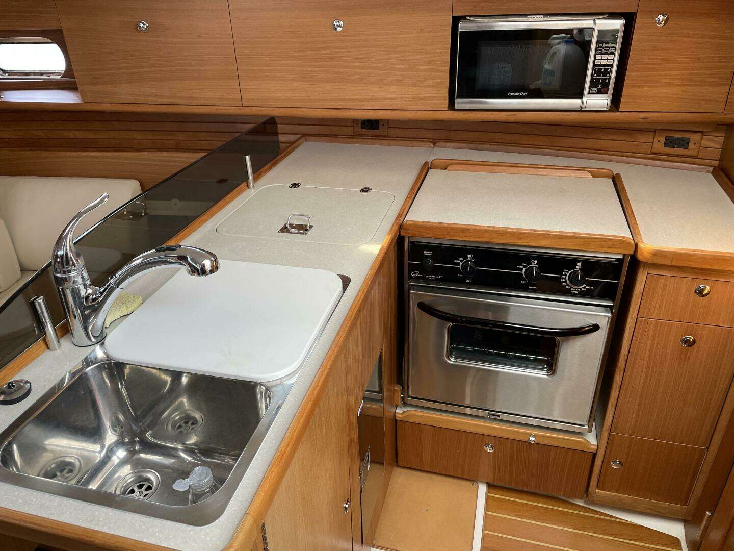 2014 Catalina — - Image 19