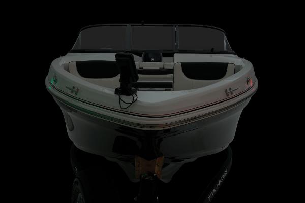 2025 Tahoe 200 S - 31