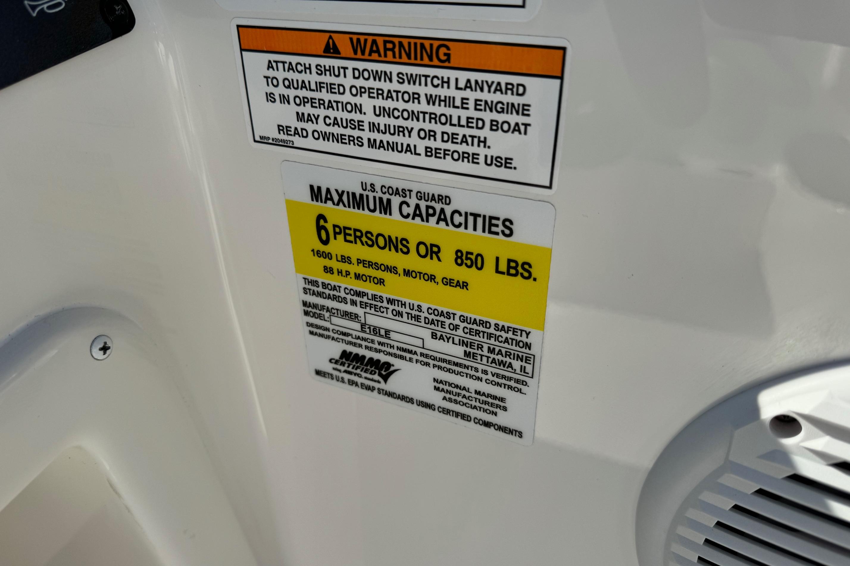 Warning label on 2025 Bayliner Element E16, maximum capacity 6 persons or 850 lbs.