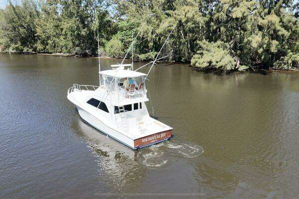 2004 Cabo 48 Flybridge