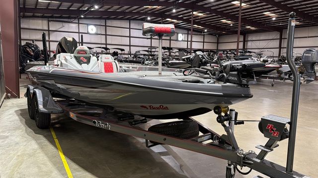 2026 Bass Cat Boats Cougar FTD W/ Mercury 250 - 8