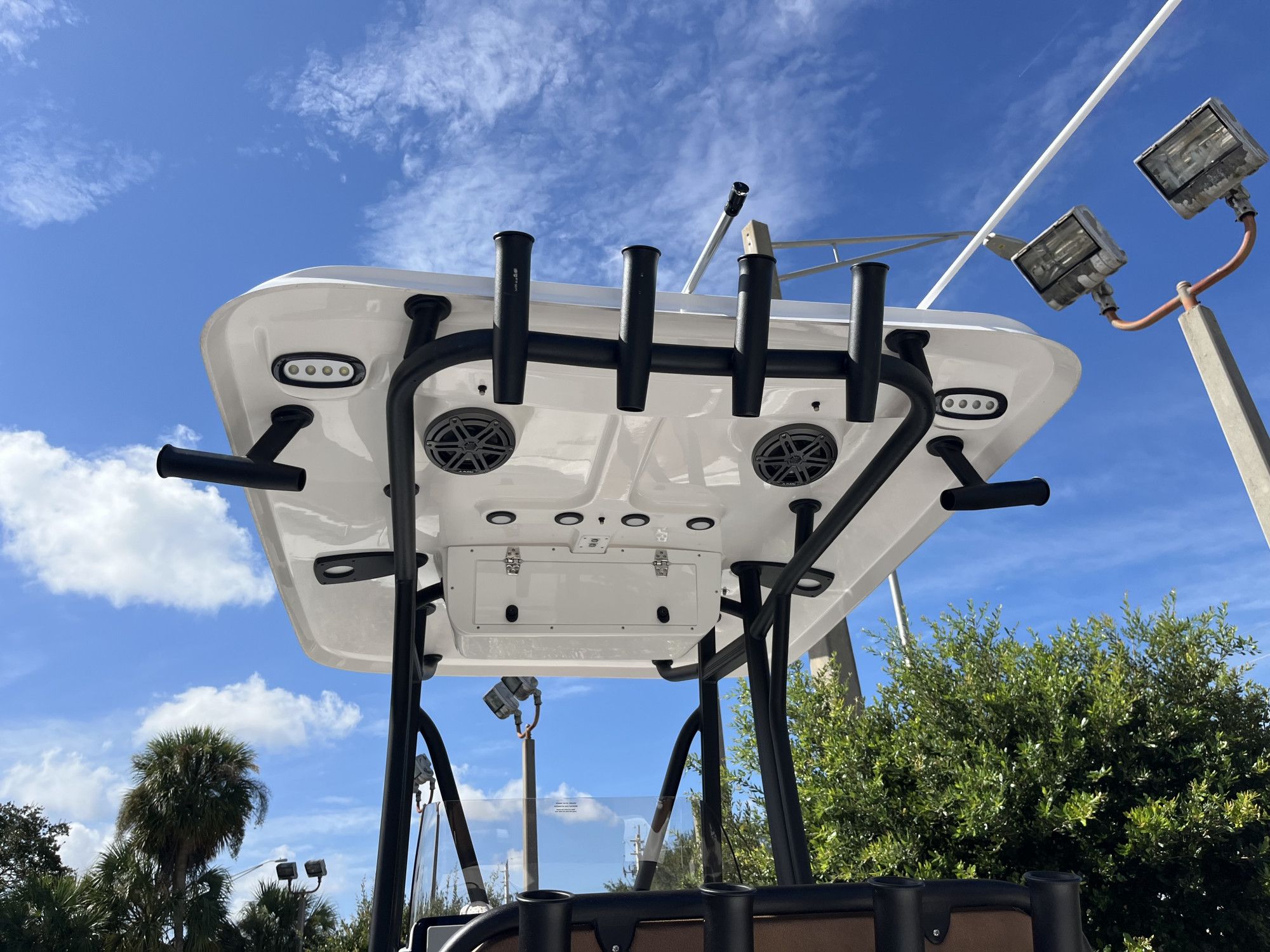 2026 Sea Hunt Ultra 234 - 30