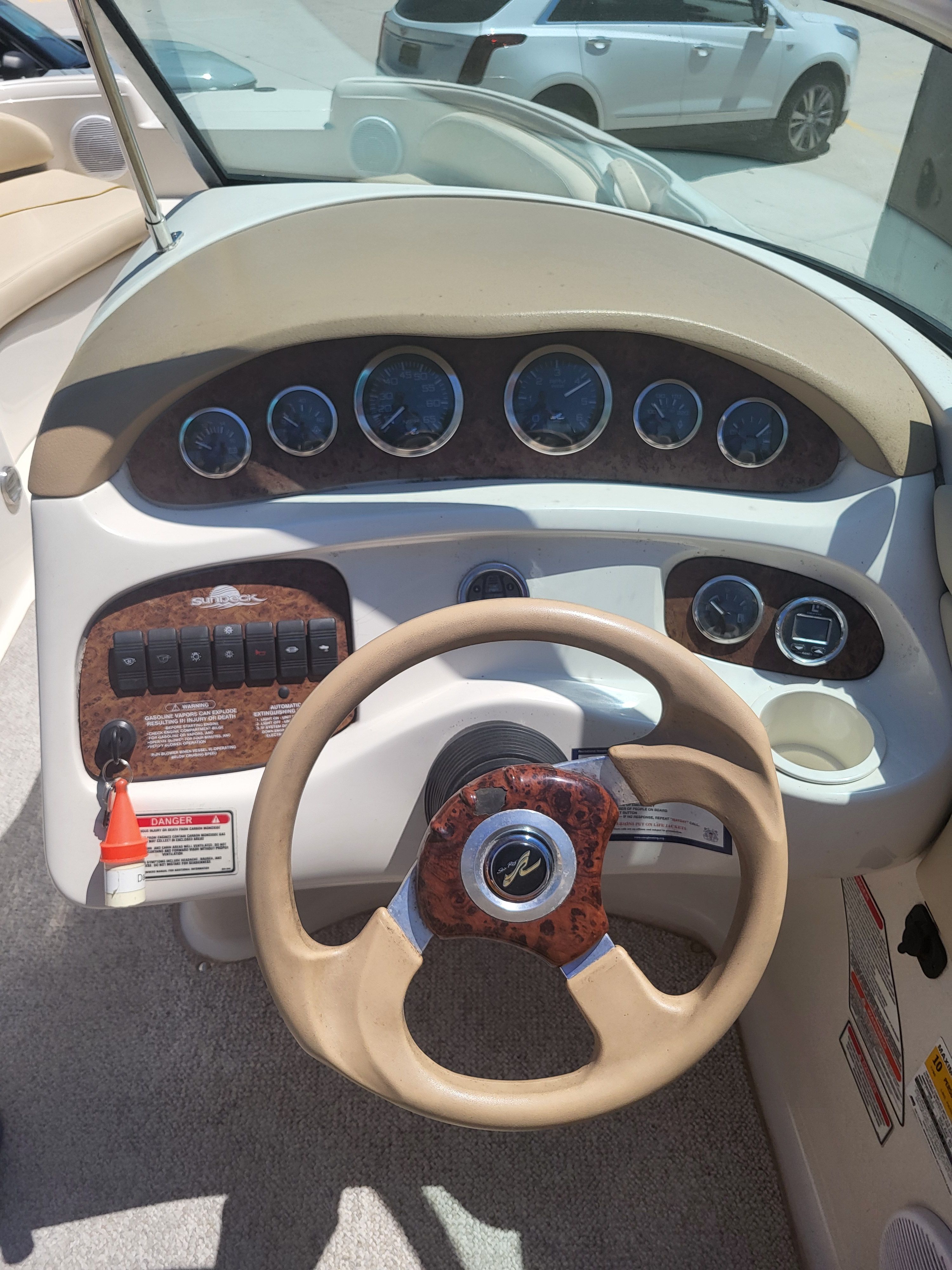2002 Sea Ray Sundeck - 12