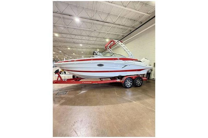 2024 Crownline 250 XSS