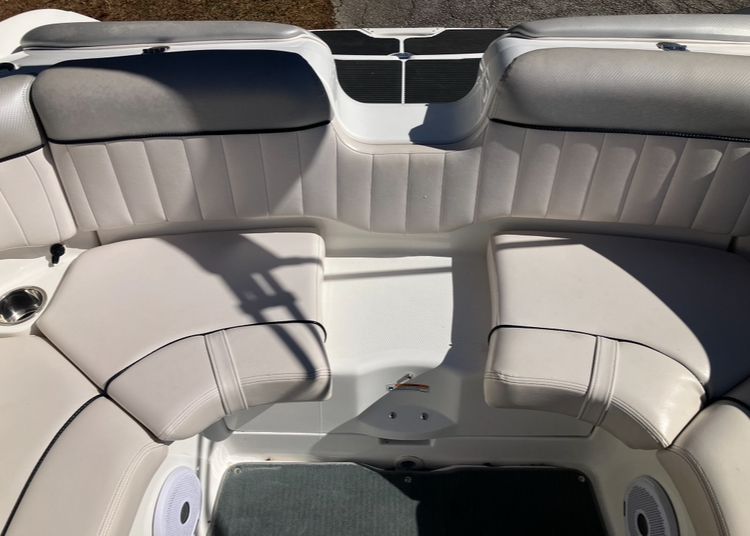 2009 Yamaha Boats SX230 - 24