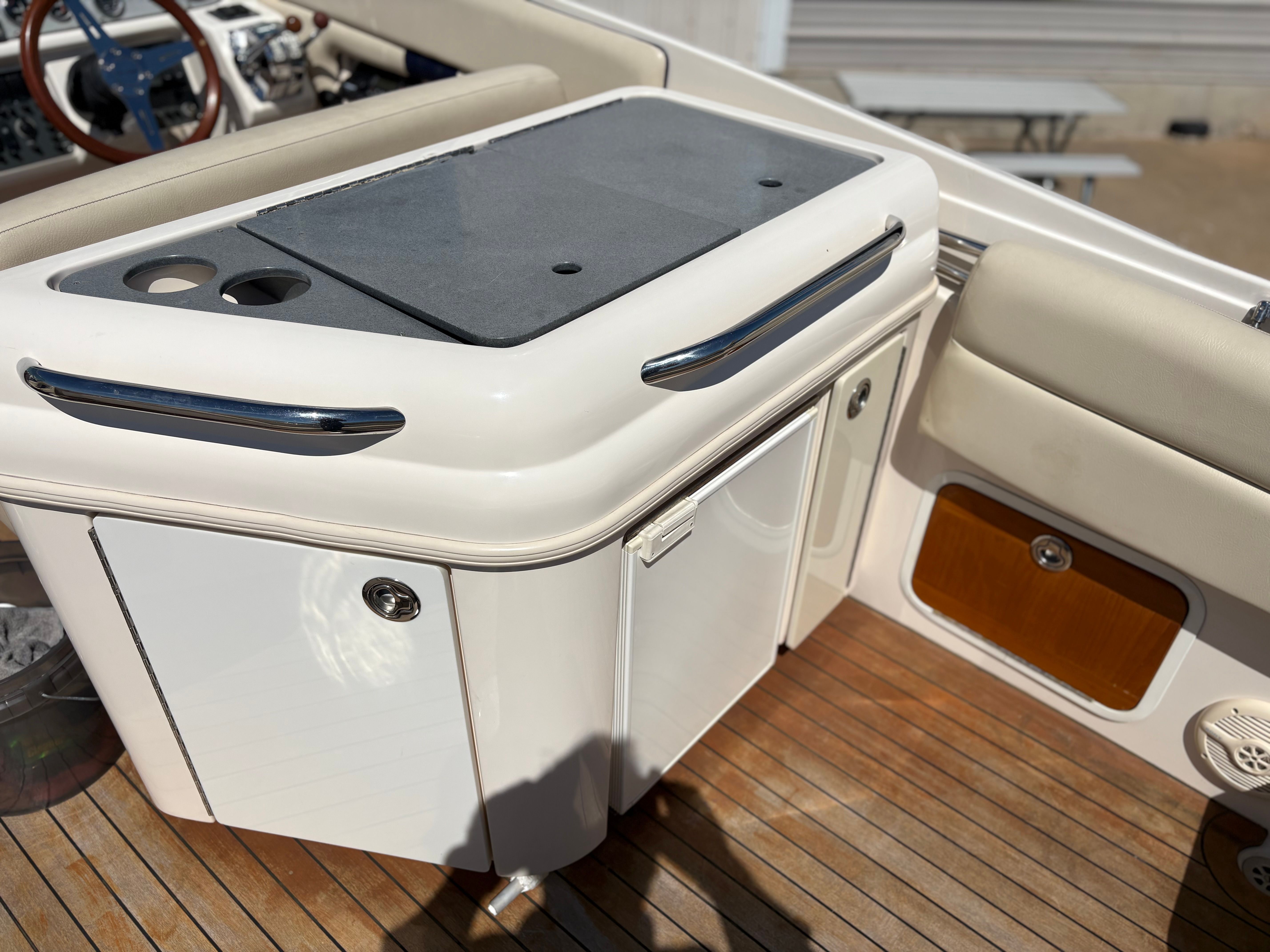 2004 Chris-Craft Corsair 28 - 16