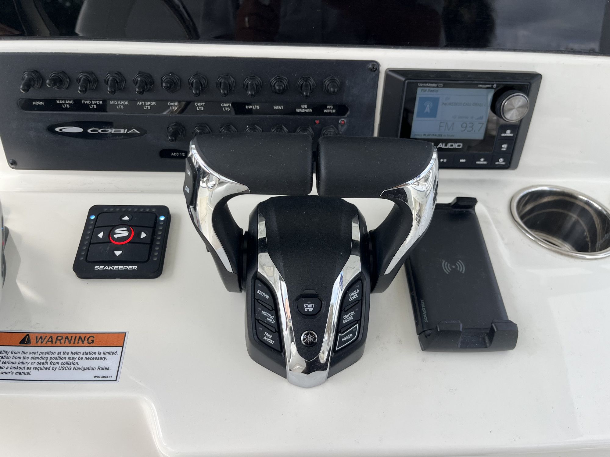2026 Cobia 305 Center Console - 19