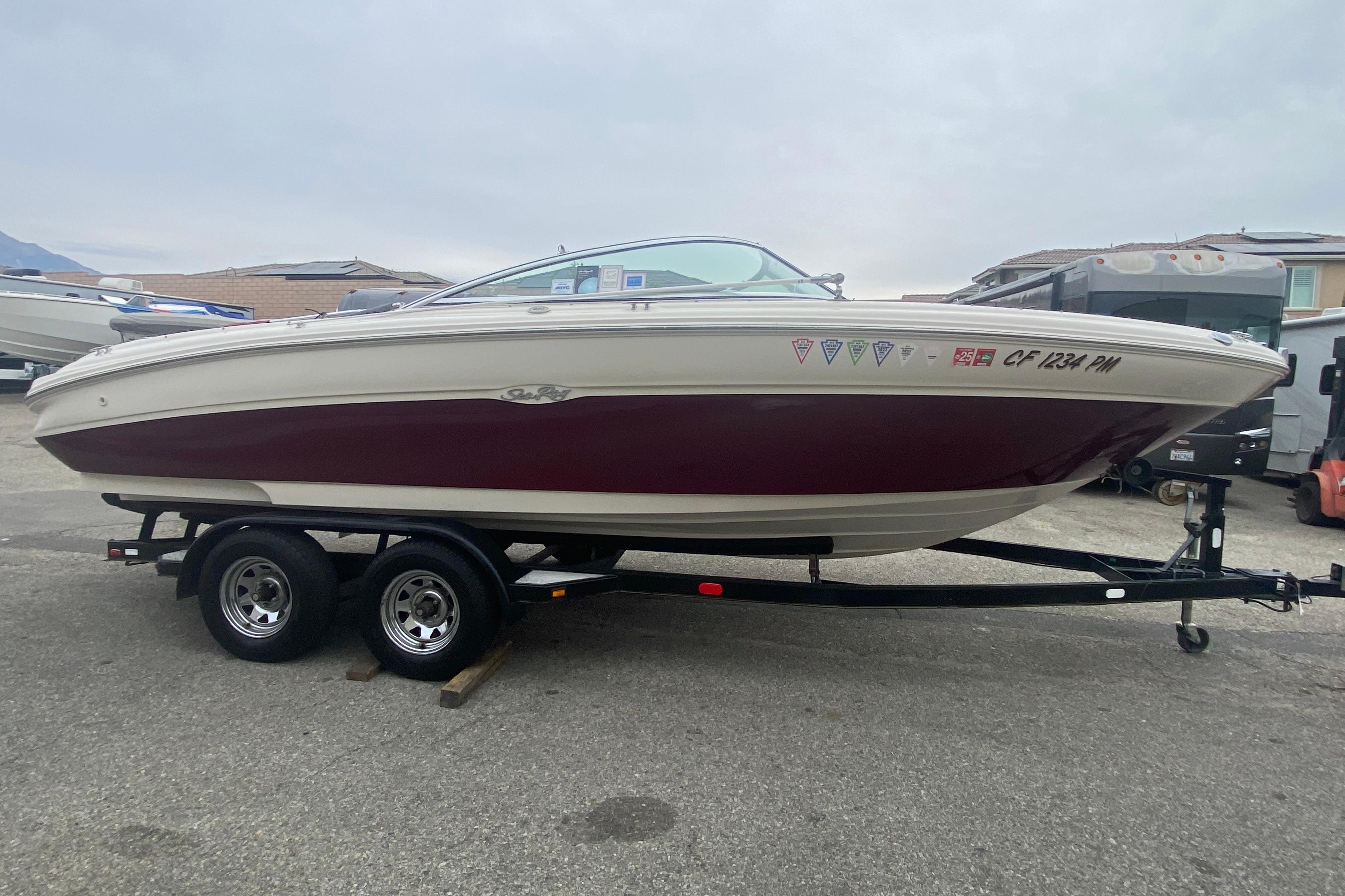 2000 Sea Ray 210 Bow Rider