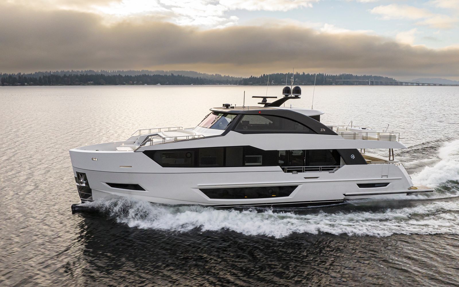2027 Ocean Alexander 27R