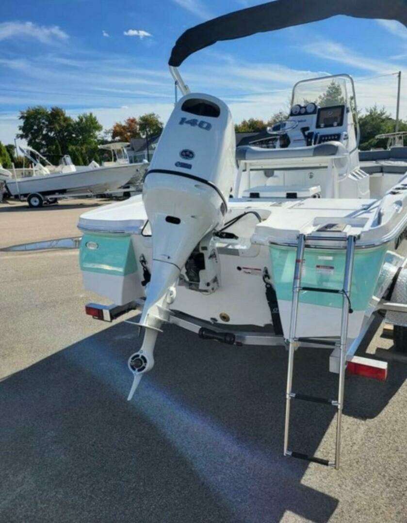 2025 NauticStar 191 Hybrid - Image 7