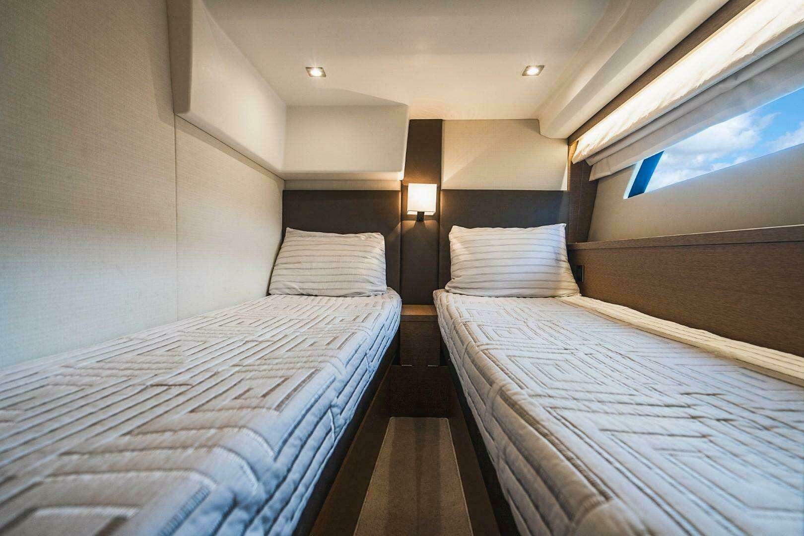 2018 Prestige 500S - Image 56