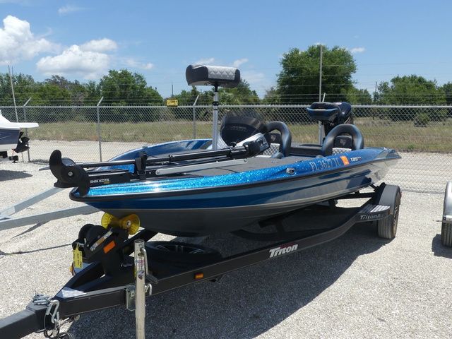 2022 Triton 179 TrX