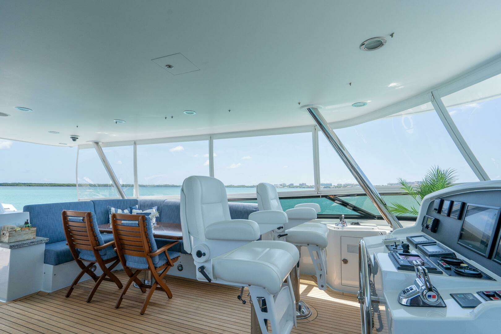 2004 Crescent Raised Pilothouse - Image 51