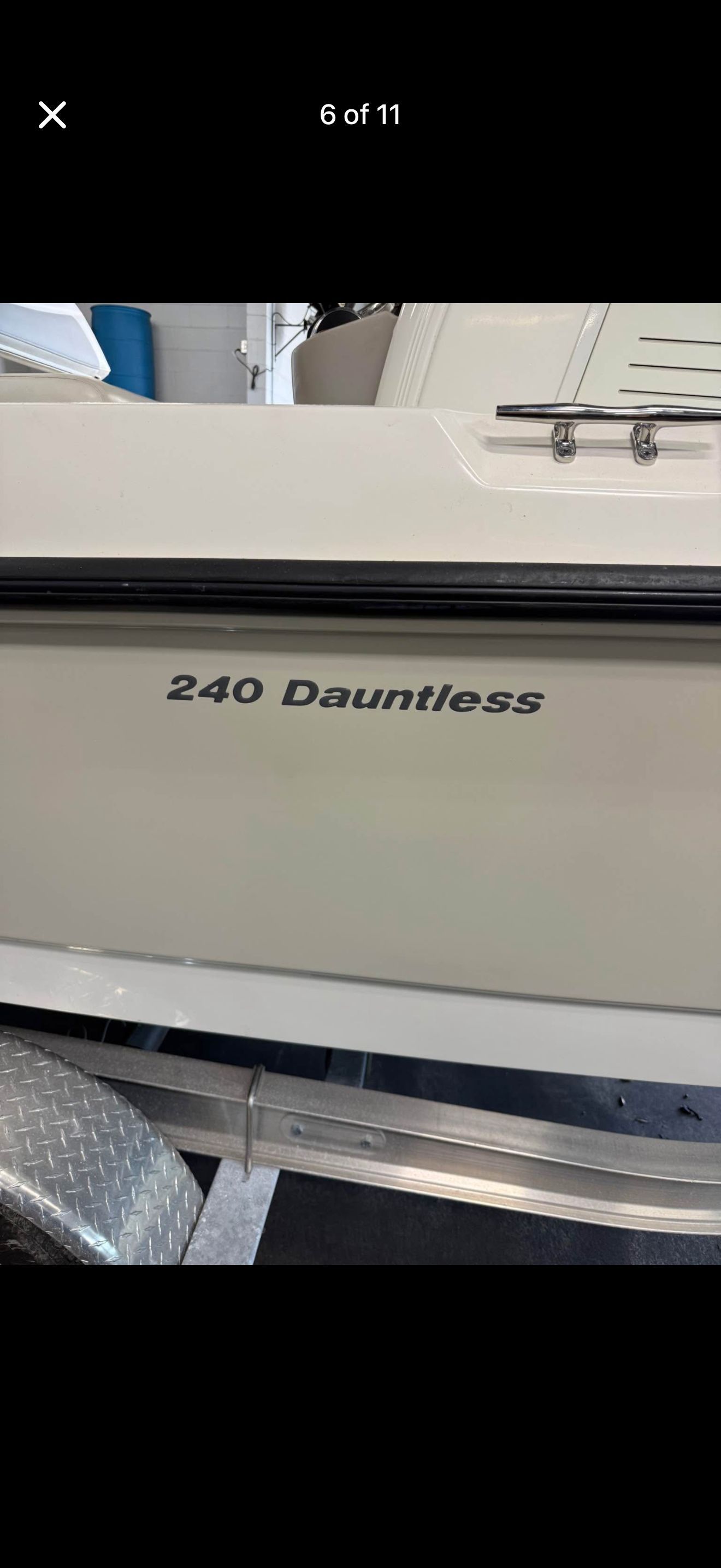 2014 Boston Whaler 240 Dauntless - 4