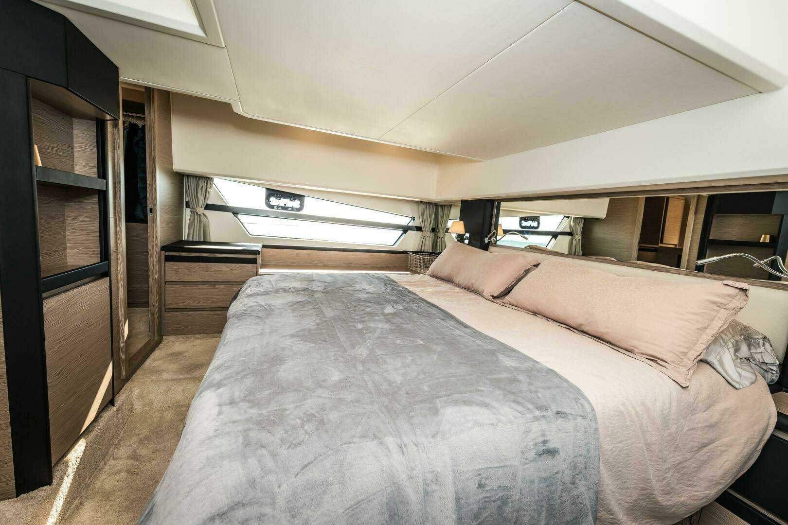 2024 Greenline 45 Coupe HYBRID - Image 14