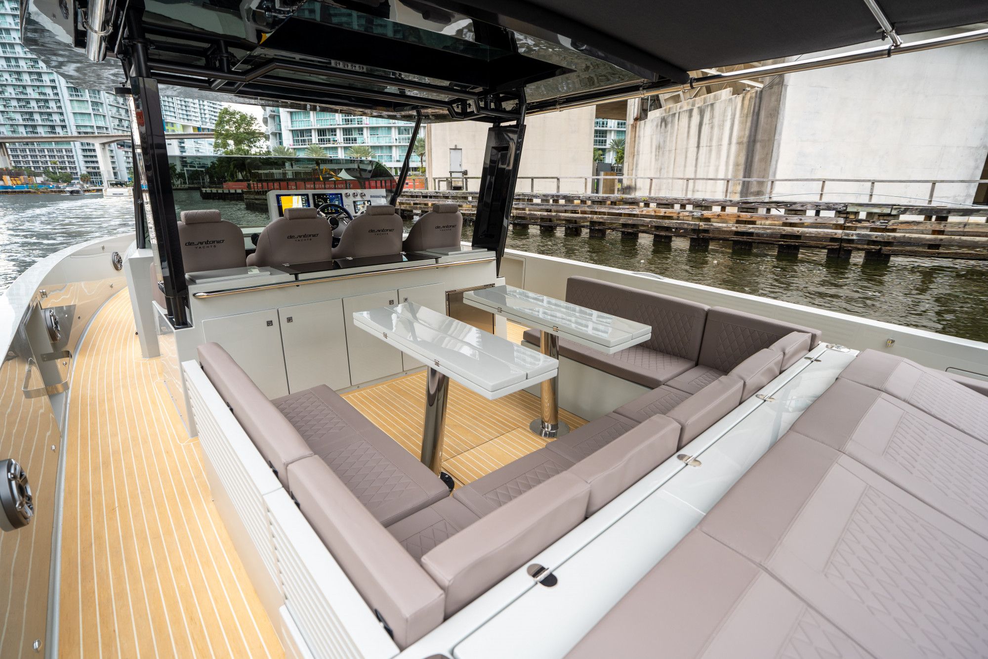 2025 De Antonio Yachts D42 Open - 13
