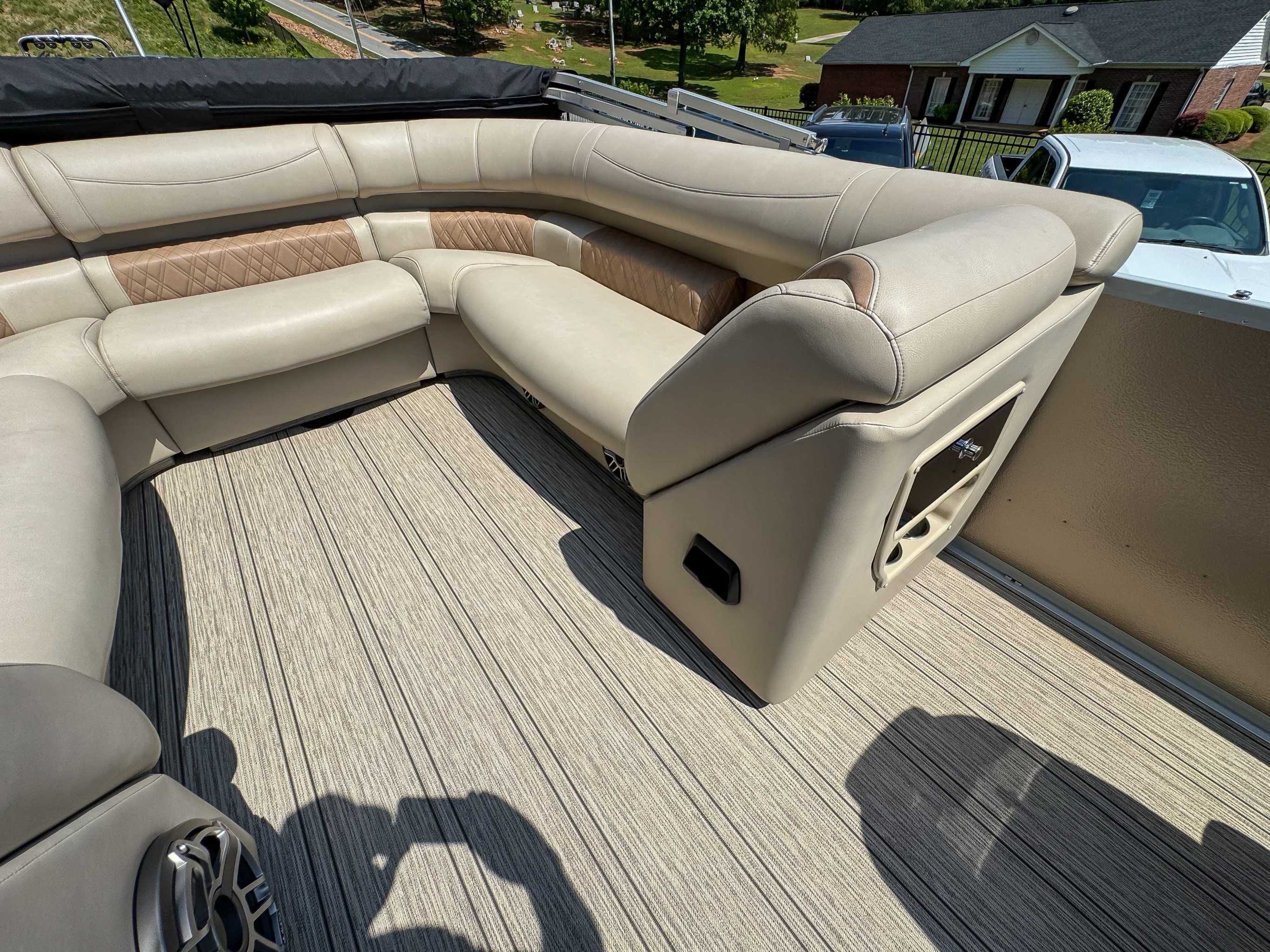 2024 Premier 270 Intrigue RF - 17