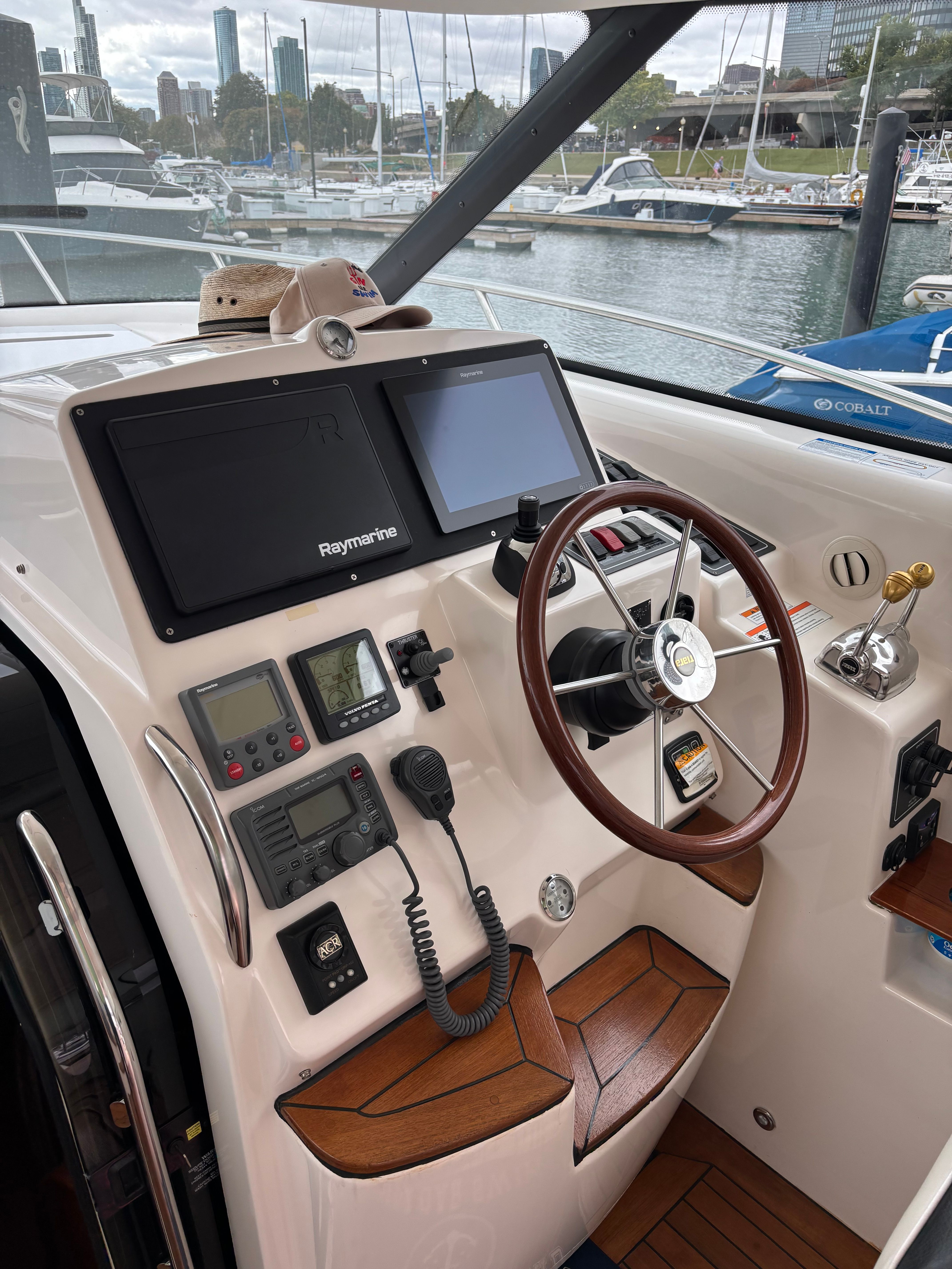 2006 Tiara Yachts 4400 Sovran - 8