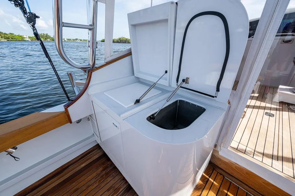 2001 Custom Express Sportfish - 7