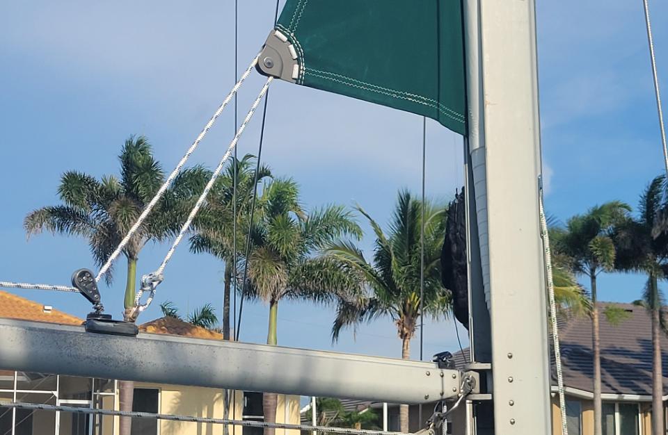 1989 Cape Dory MS300 - 11