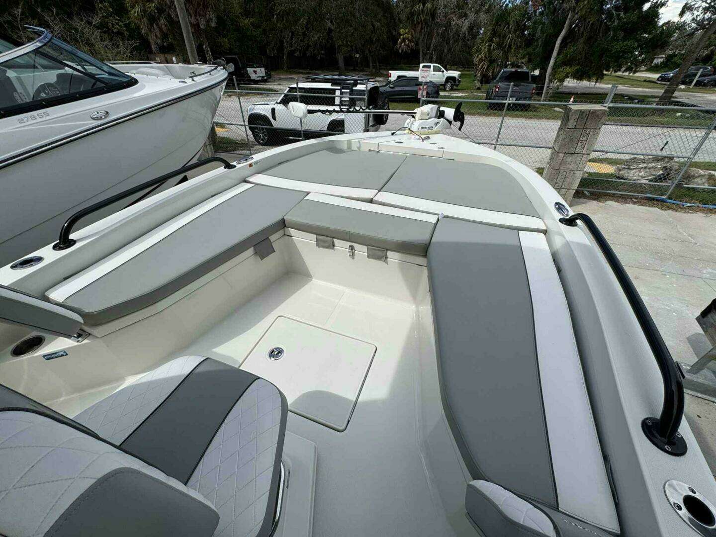 2020 Ranger 2360 Bay Boat - Image 12