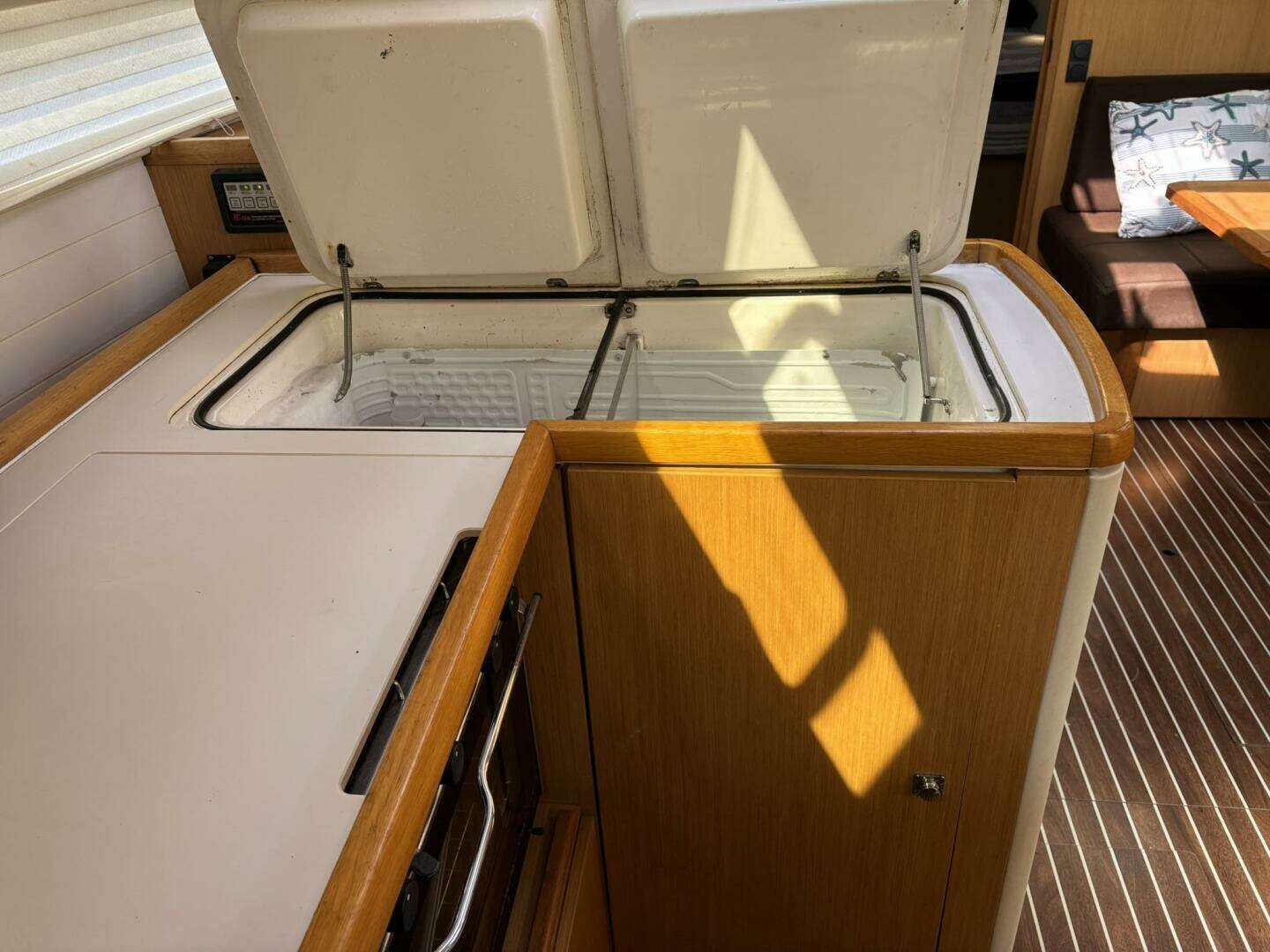 2012 Bavaria Vision 46 - Image 19