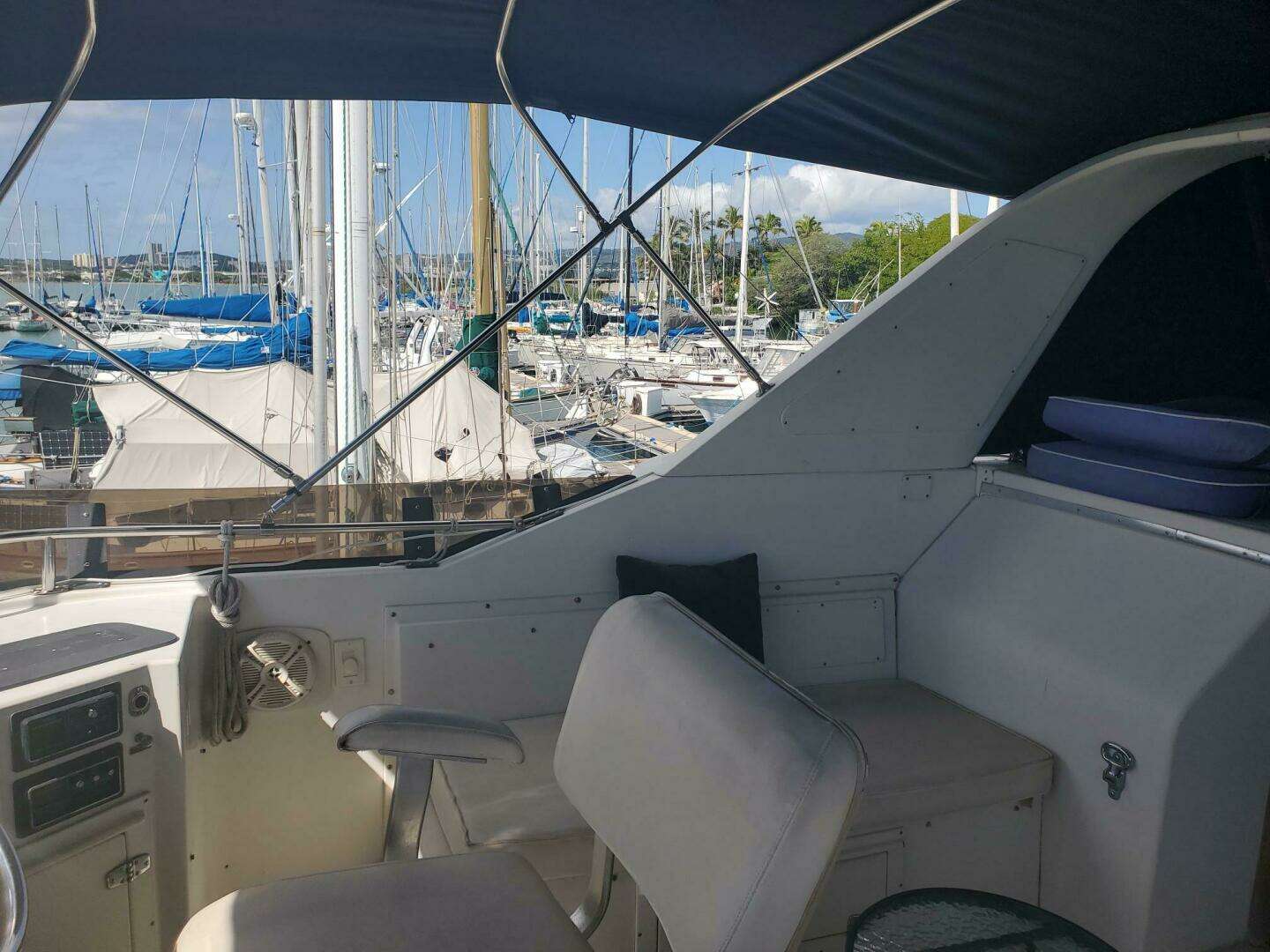 1985 Californian 5239 Cockpit Motor Yacht - Image 38