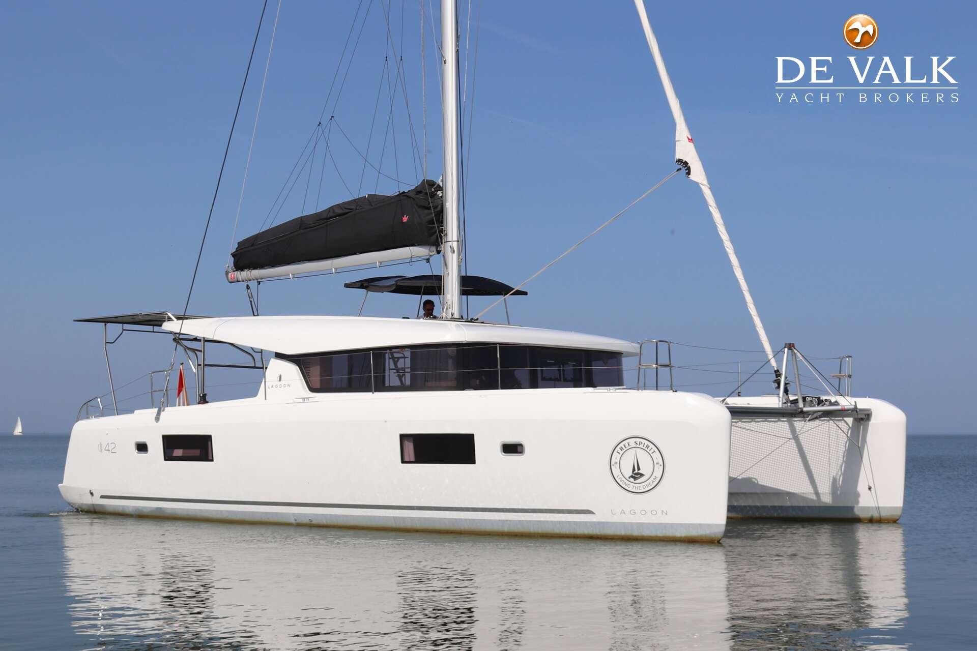 2023 Lagoon 42