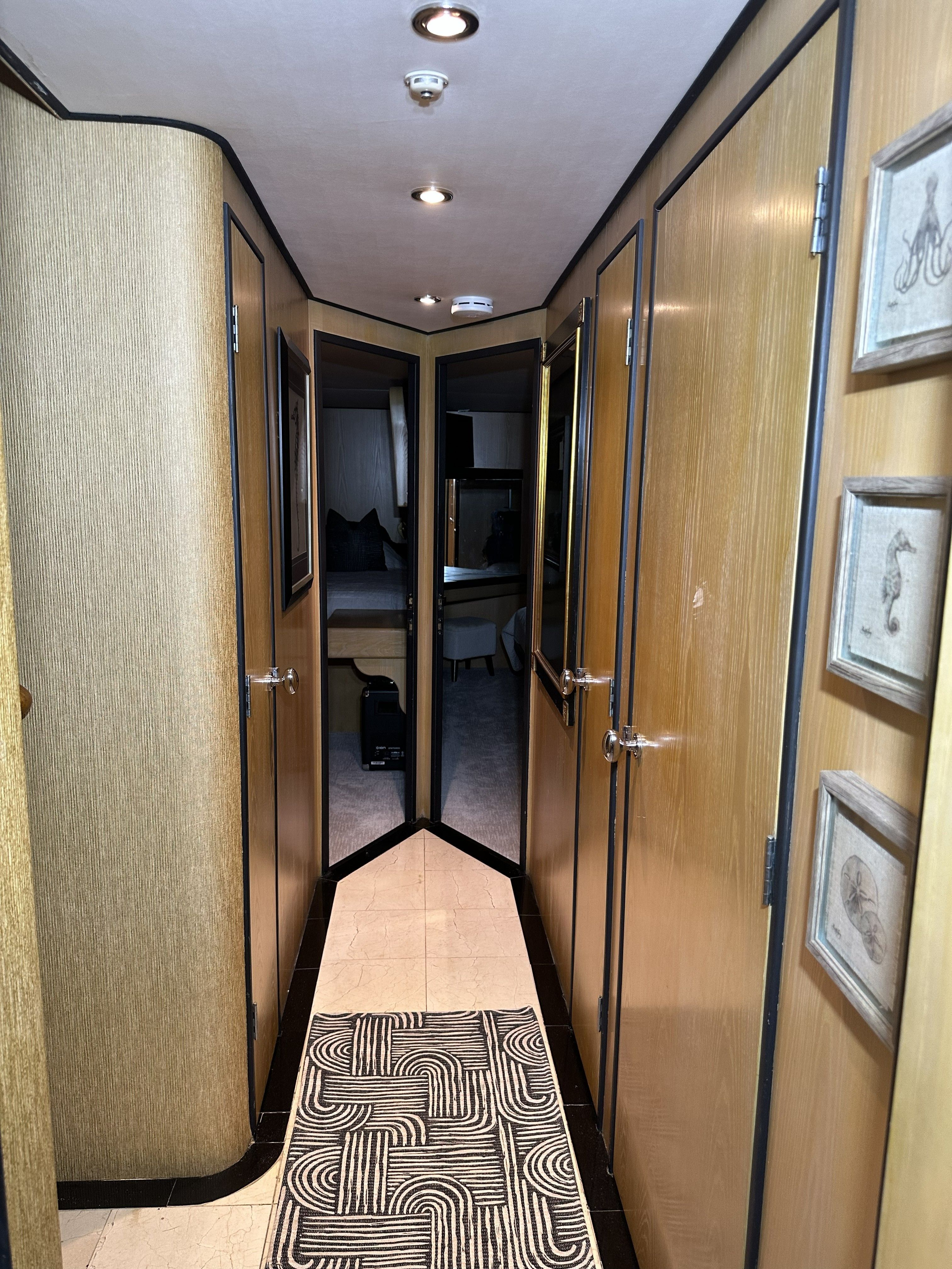 1986 Broward 94' Motor Yacht - 24
