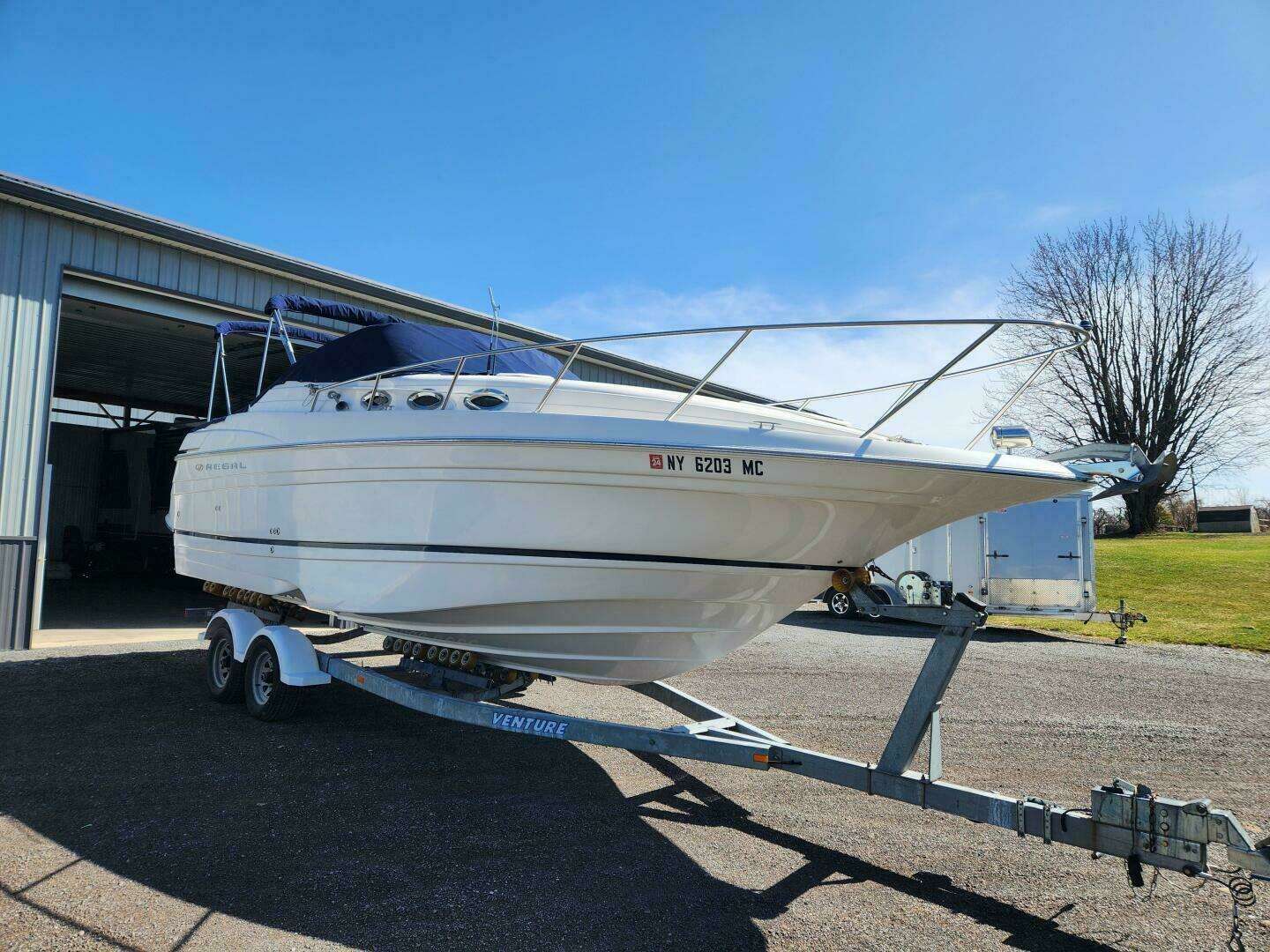 2005 Regal Commodore 2765 - Image 22