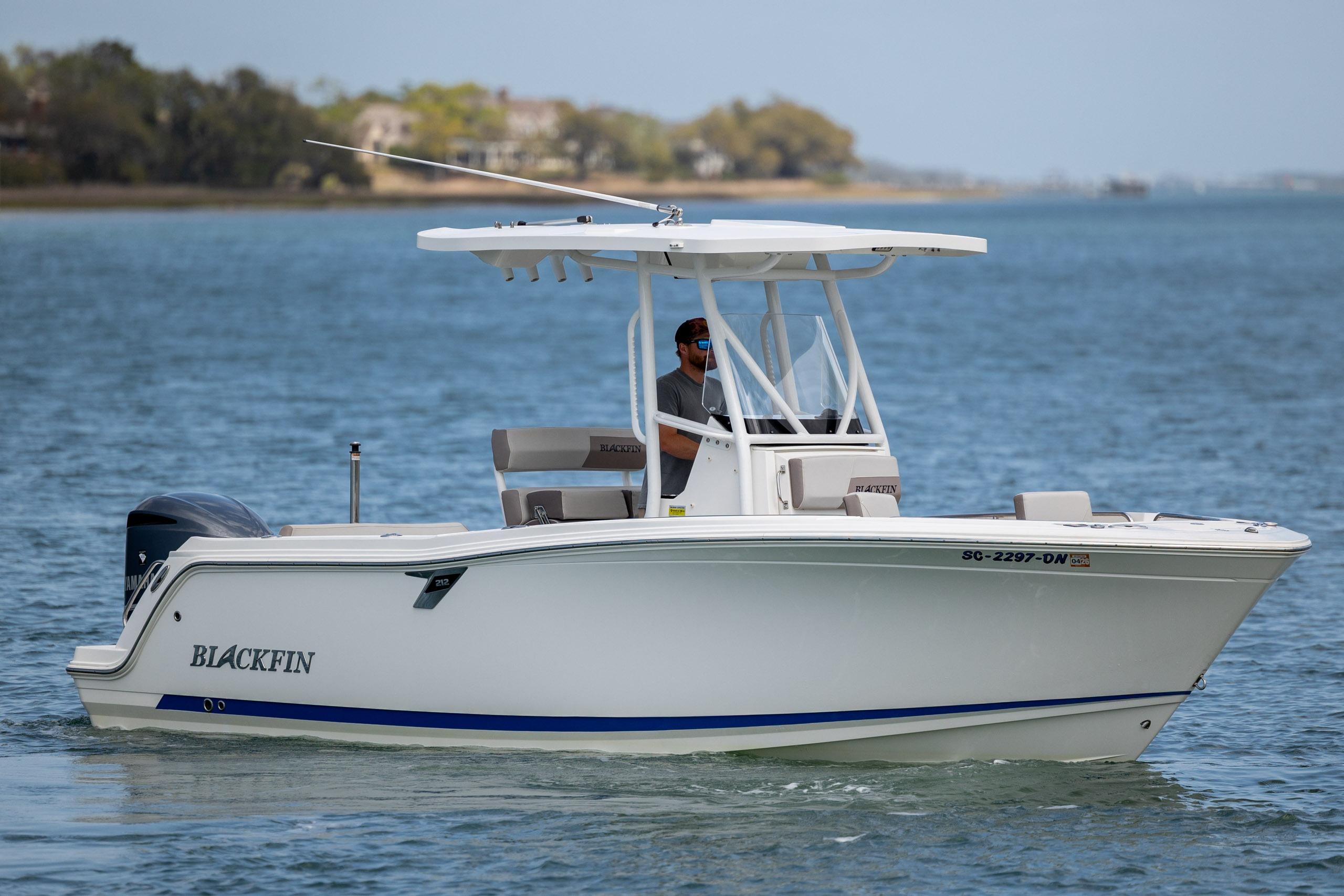 2018 Blackfin 212 CC