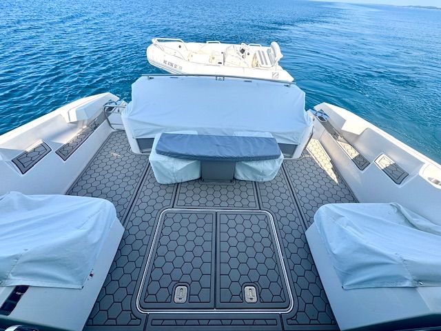 Custom Cockpit Decking - SeaDeck