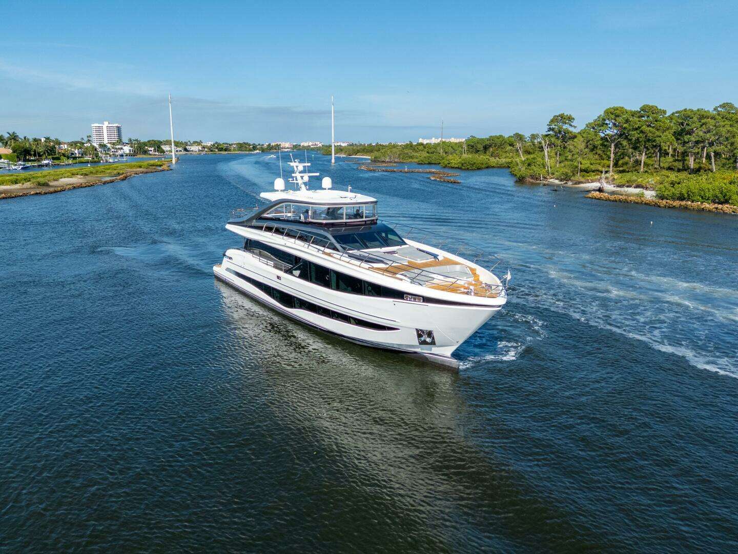 2025 Princess Y95 - Image 6